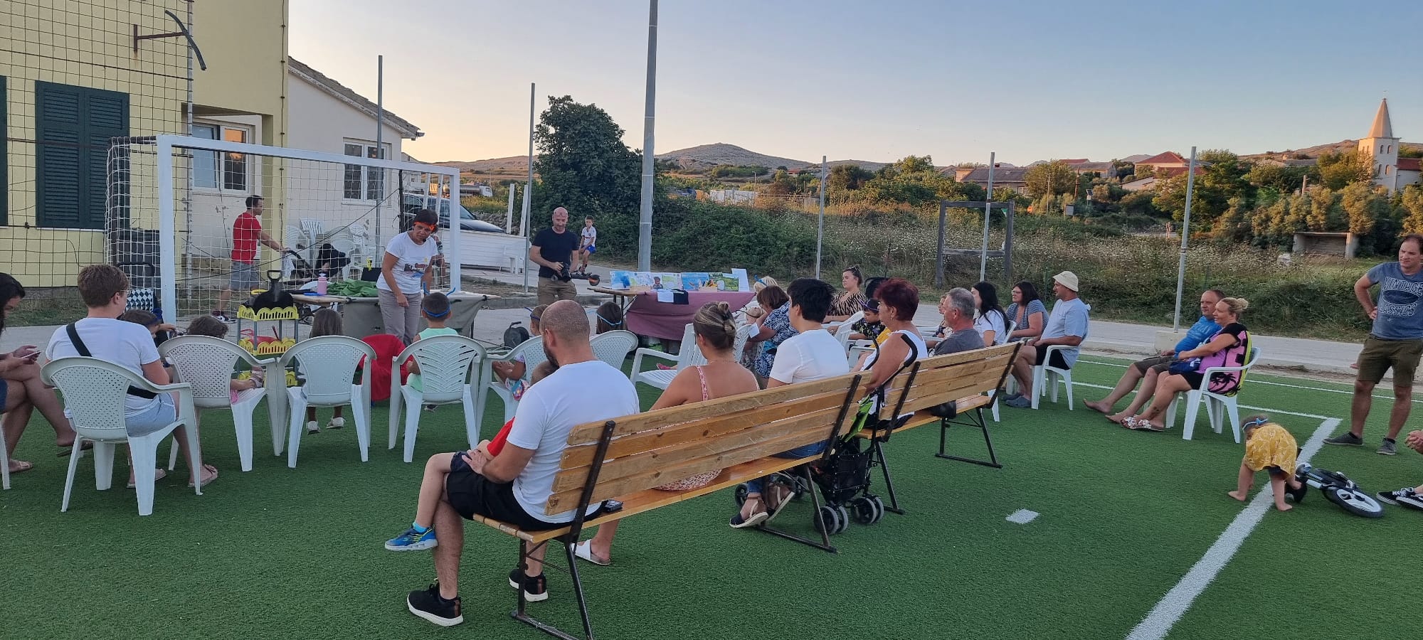 Djecja-predstava-Vlasici-Pag