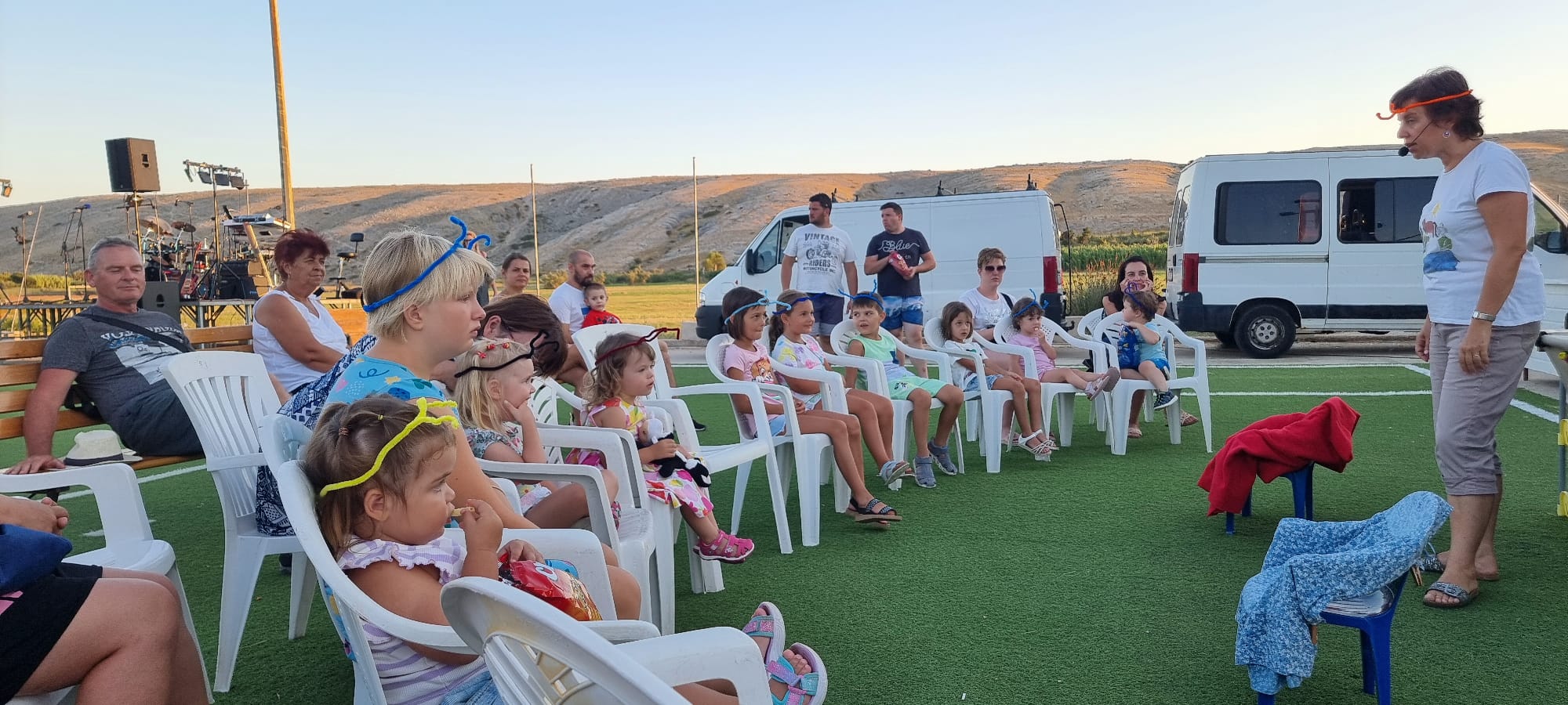 Djecja-predstava-Vlasici-Pag